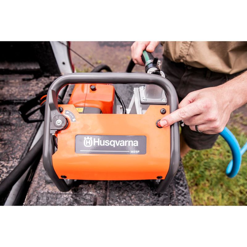 Motobomba-Autoescorvante-a-gasolina-Husqvarna-W25P-1-Polegada-6-600-l-h-0-93-Hp