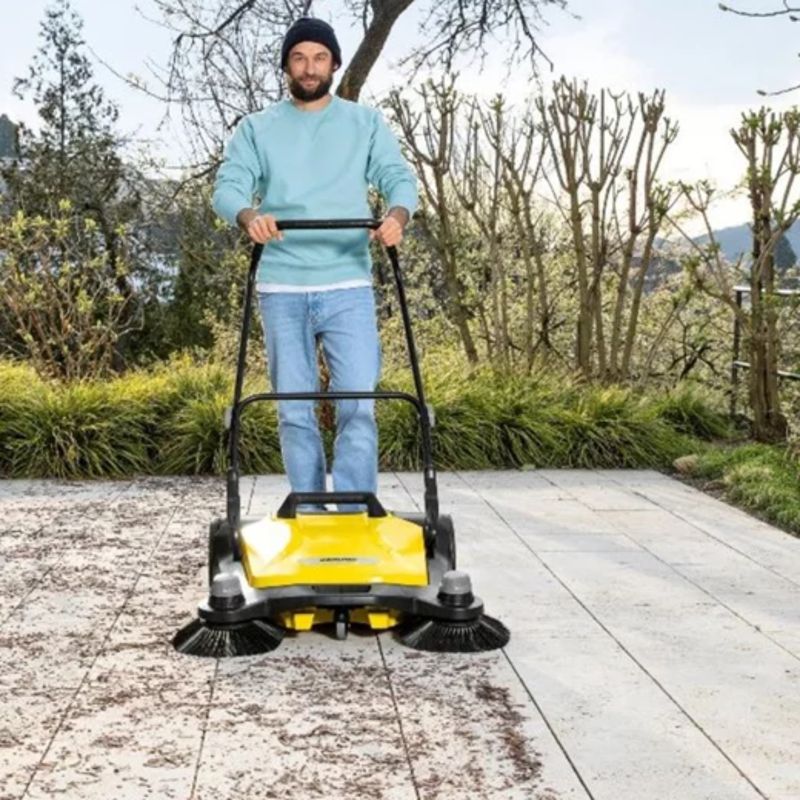 Varredeira-Manual-de-Piso-Karcher-S6-Twin-com-3-escovas-3000-m---h