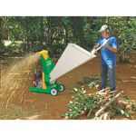 Triturador-Galhos-e-Residuos-a-Gasolina-Trapp-TRR-260-com-Motor-15Hp