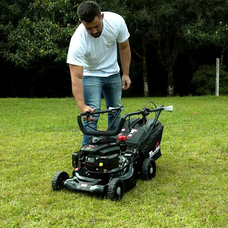 Cortador-Grama-a-Gasolina-Toyama-TLM420RM-38-Tracao-Traseira-largura-Corte-42cm