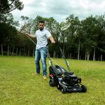 Cortador-Grama-a-Gasolina-Toyama-TLM420RM-38-Tracao-Traseira-largura-Corte-42cm