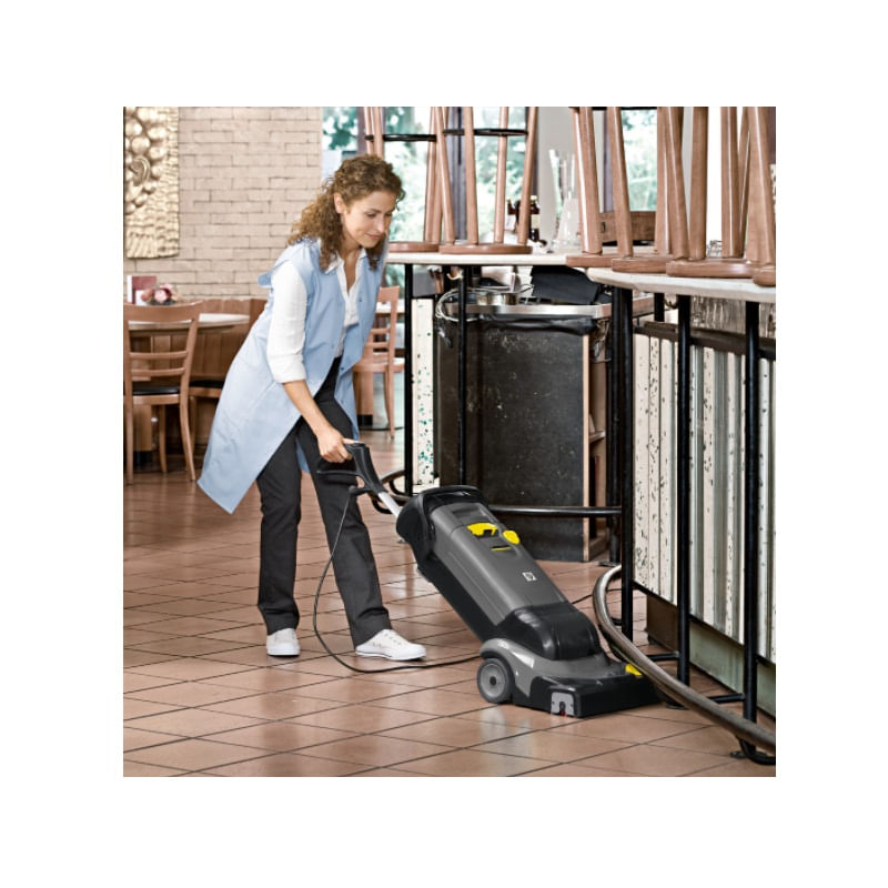Limpadora Secadora de Piso Karcher BR 30-4 C EP 220V